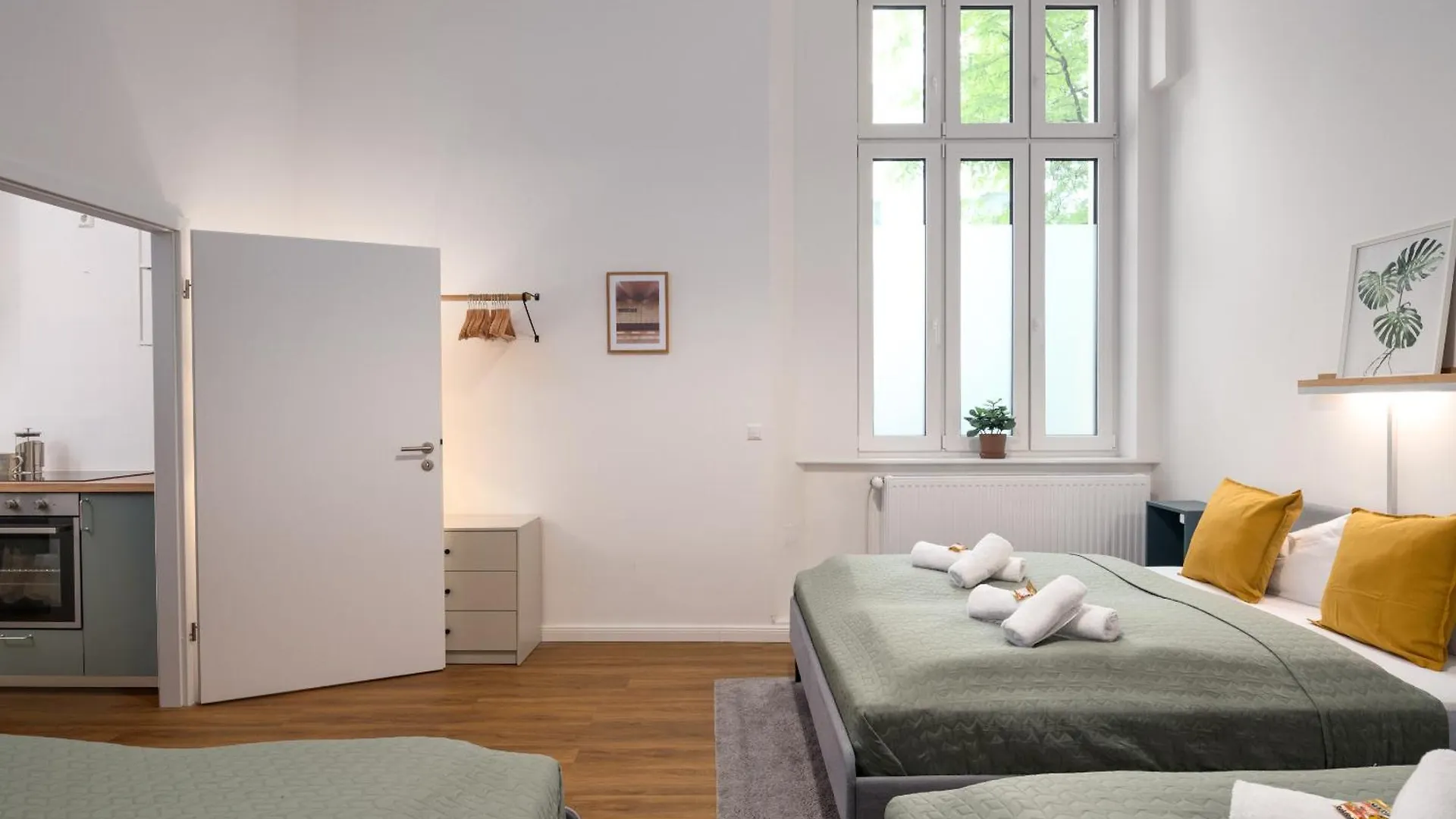Im Herzen Von Kreuzberg - Perfekt Gelegen Fuer Bis Zu 8 Personen Berlín 0*,  Alemania